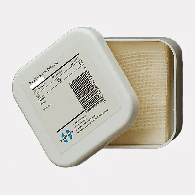 BamNet Paraffin Gau dress 10x10cm Tin 36